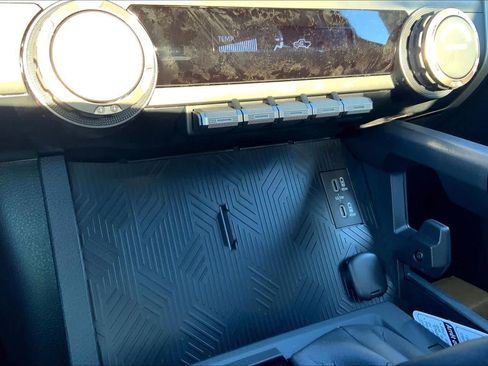 New 2025 Toyota Tacoma SR5 image 17