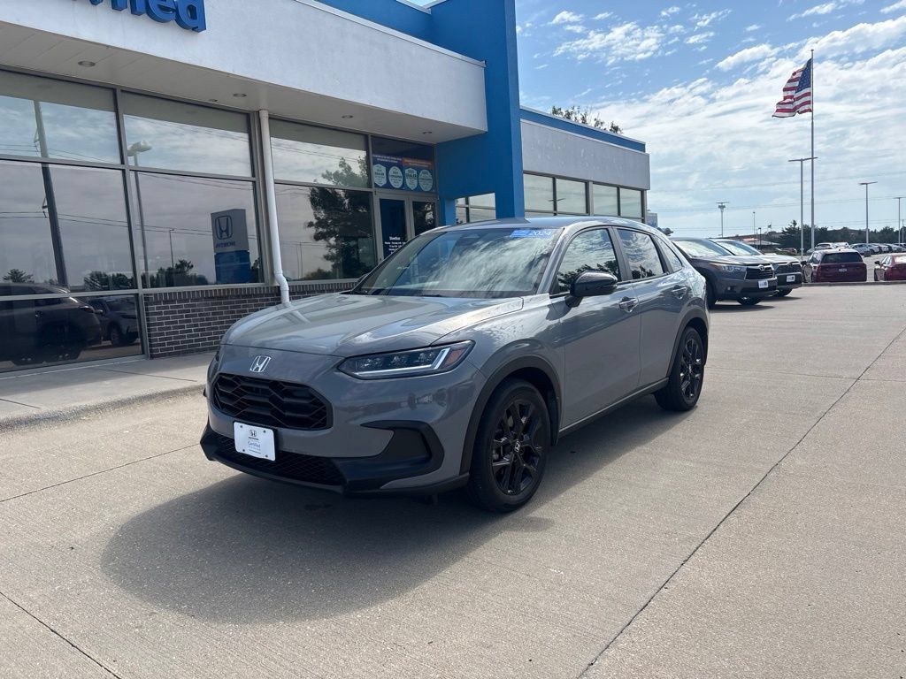 Certified 2024 Honda HR-V Sport image 1