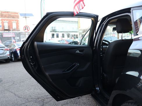 Used 2012 Ford Focus SEL image 10