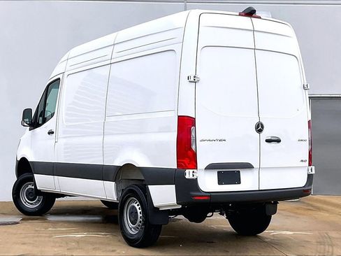 New 2025 Mercedes-Benz Sprinter 2500 image 12