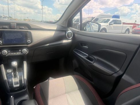 Used 2024 Nissan Versa SR FWD image 40