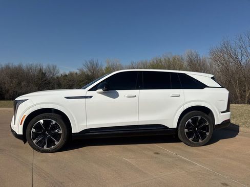 Used 2025 Cadillac Escalade IQ Sport 1 image 2