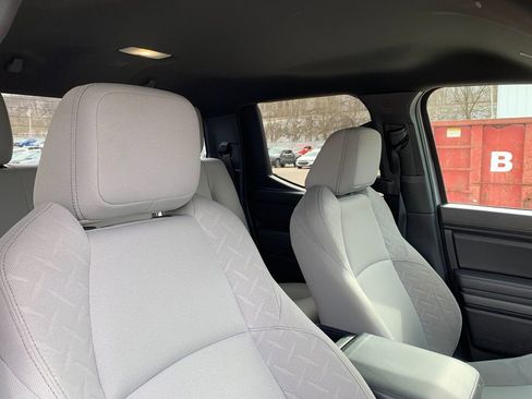 Used 2024 Toyota Tacoma SR5 RWD image 18