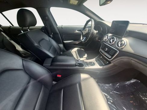 Used 2020 Mercedes-Benz GLA 250 4MATIC image 14