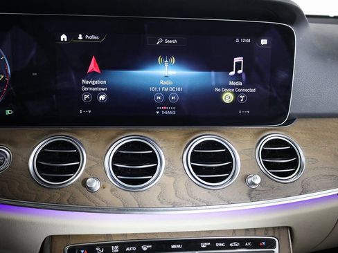 Certified 2022 Mercedes-Benz E 350 4MATIC Sedan image 16