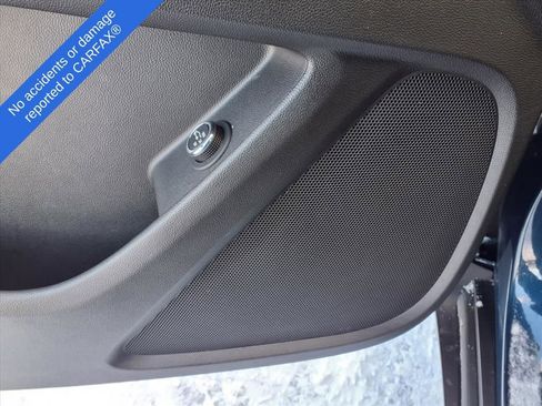 Used 2023 Chevrolet Traverse LT w/ LPO, Floor Liner Package image 18