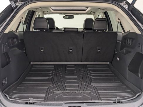 Certified 2022 Ford Edge SEL w/ Convenience Package image 8