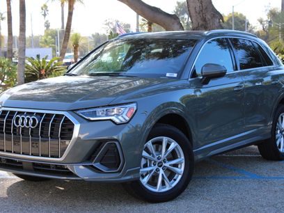 New 2025 Audi Q3 2.0T Premium