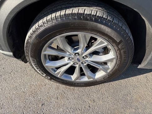 Used 2024 Ford Explorer XLT w/ Equipment Group 202A image 12