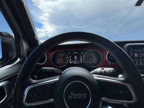 Used 2018 Jeep Wrangler Unlimited Rubicon image 11
