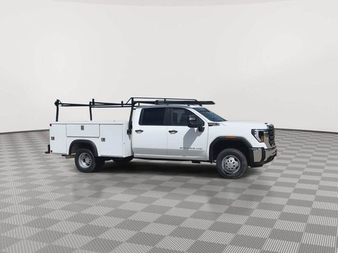 New 2026 GMC Sierra 3500 Pro w/ Convenience Package AWD/4WD image 38