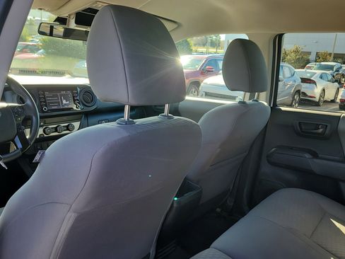 Used 2022 Toyota Tacoma SR image 13