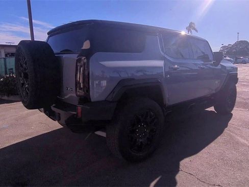 Certified 2024 GMC Hummer EV 2X image 11