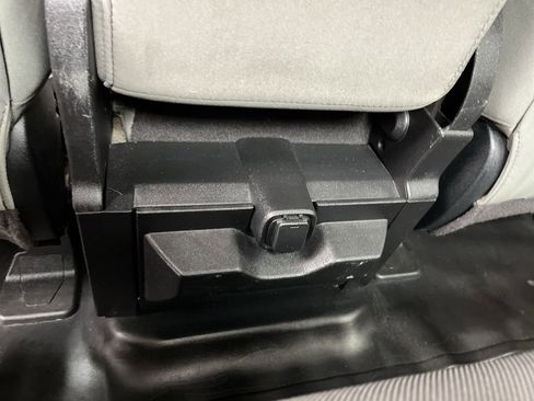 Used 2017 Ford F150 XL w/ Equipment Group 101A Mid image 11