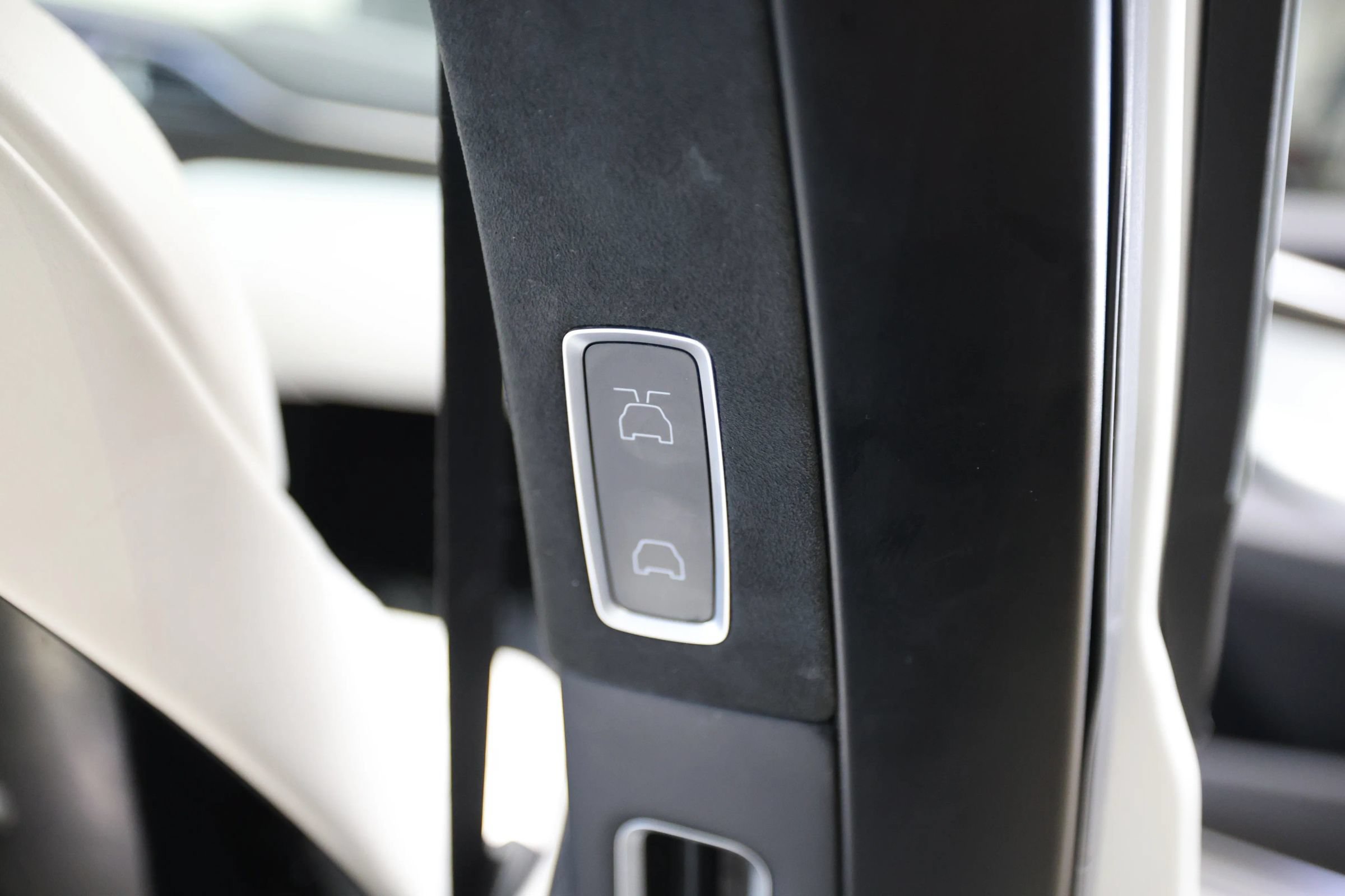 Used 2016 Tesla Model X 75D AWD/4WD image 40