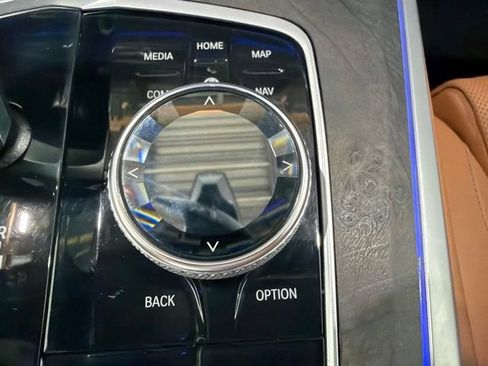Used 2022 BMW X5 xDrive40i w/ M Sport Package AWD/4WD image 39