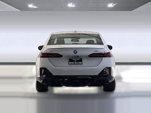 New 2026 BMW i5 eDrive40 w/ M Sport Package RWD image 9