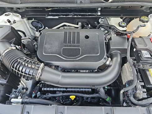 Used 2023 Chevrolet Blazer LT FWD image 32