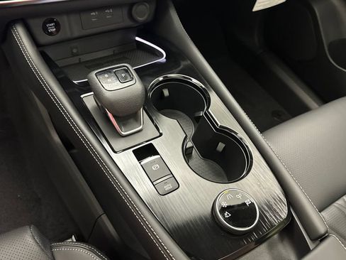New 2026 Nissan Rogue Platinum AWD/4WD image 13
