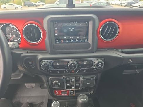 Used 2021 Jeep Wrangler Unlimited Rubicon image 19