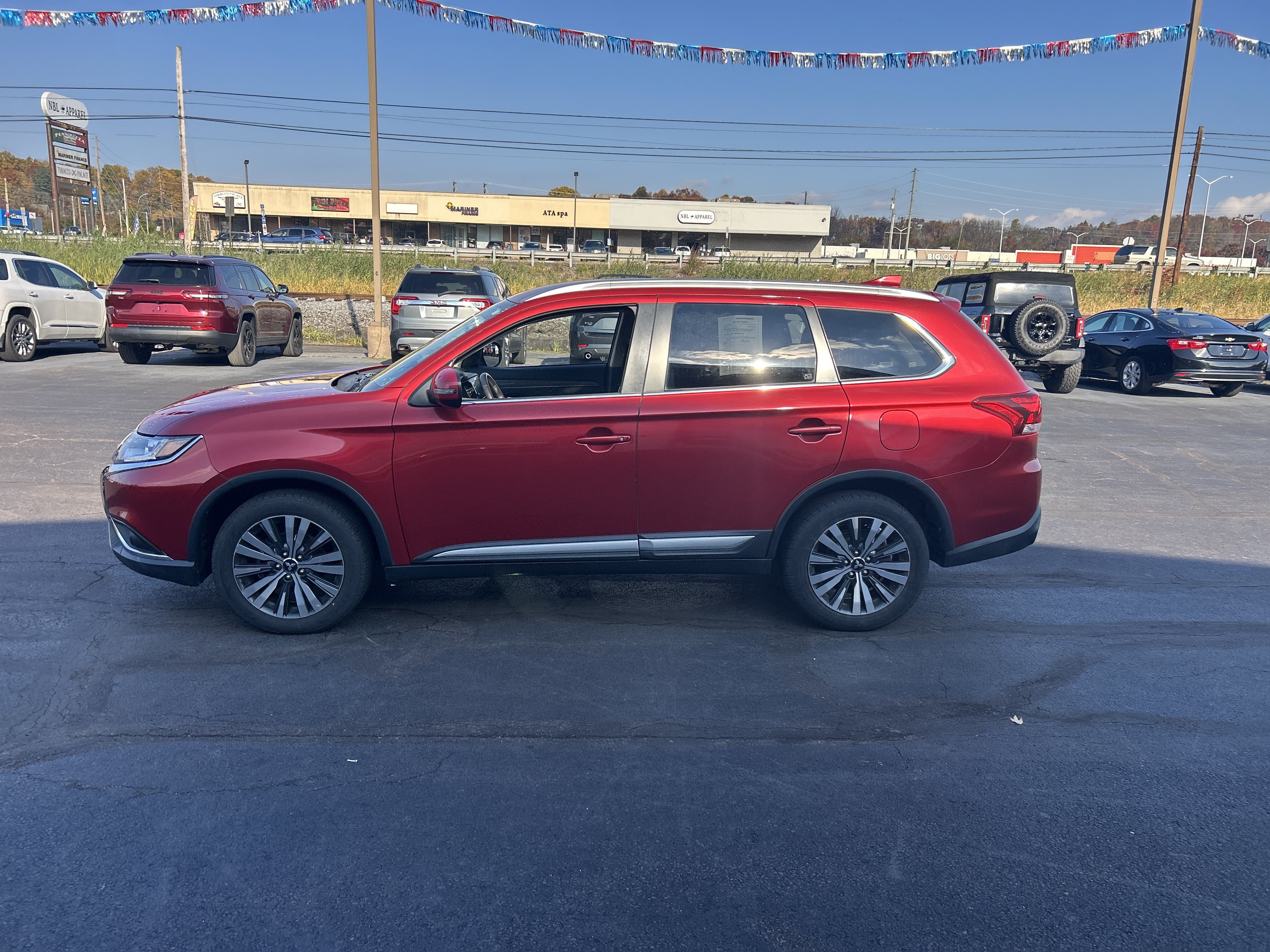 Used 2019 Mitsubishi Outlander ES AWD/4WD image 7