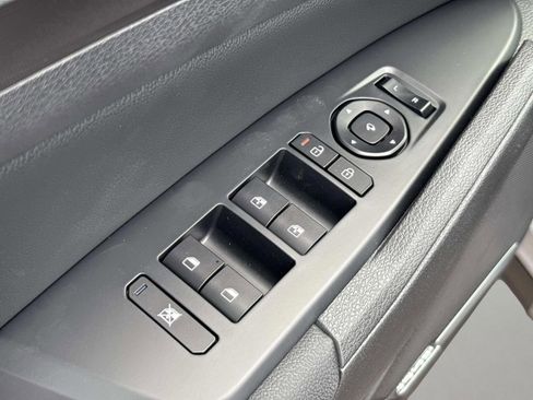 New 2026 Kia Sportage SX Prestige image 17