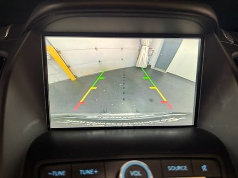 Used 2019 Ford Escape SE FWD image 15
