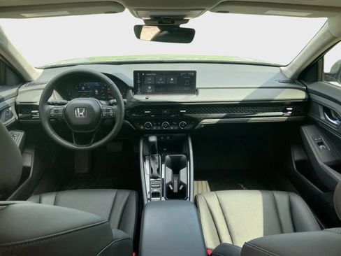 Used 2025 Honda Accord EX-L image 19