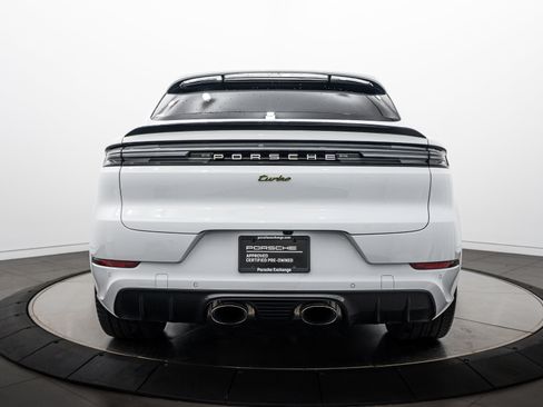 Certified 2025 Porsche Cayenne Turbo AWD/4WD image 6