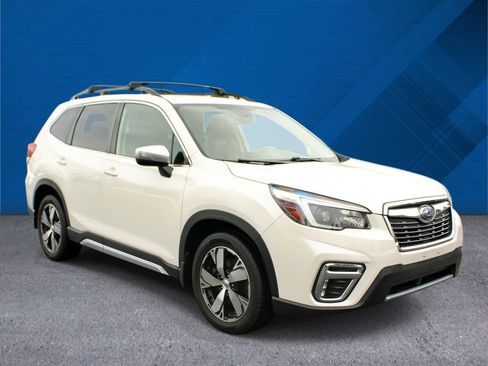 Used 2021 Subaru Forester Touring image 2