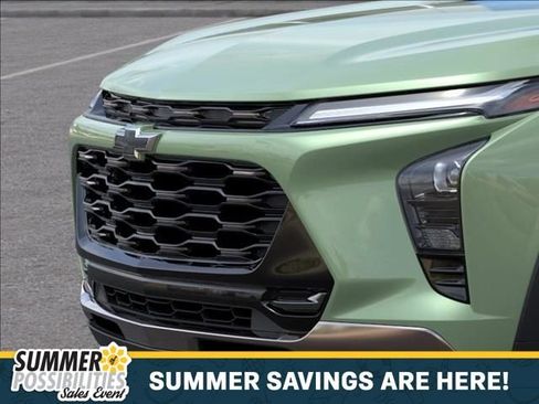 New 2026 Chevrolet Trax ACTIV w/ Sunroof Package FWD image 13