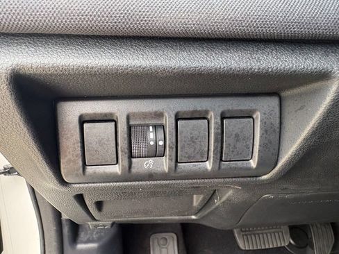 Used 2024 Subaru Outback Premium AWD/4WD image 14