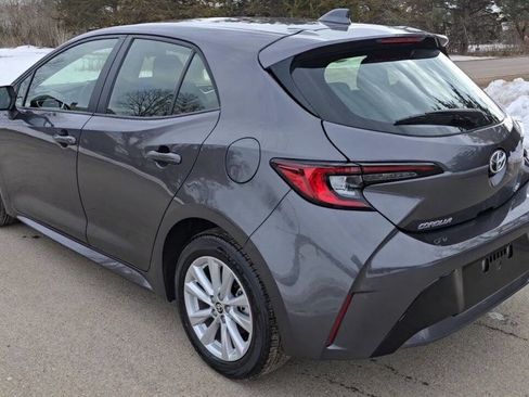 Used 2025 Toyota Corolla SE image 3