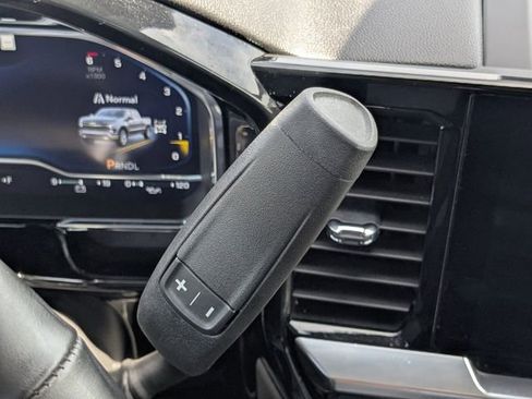 Used 2023 Chevrolet Silverado 1500 LT image 26