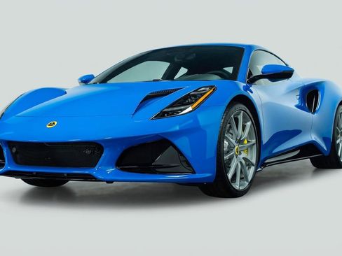 New 2025 Lotus Emira image 16