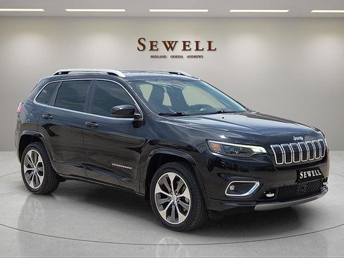 Used 2019 Jeep Cherokee Overland w/ Technology Group AWD/4WD image 6