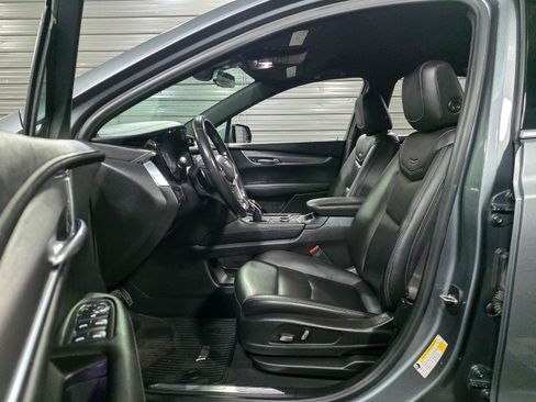 Used 2021 Cadillac XT5 Luxury FWD image 13