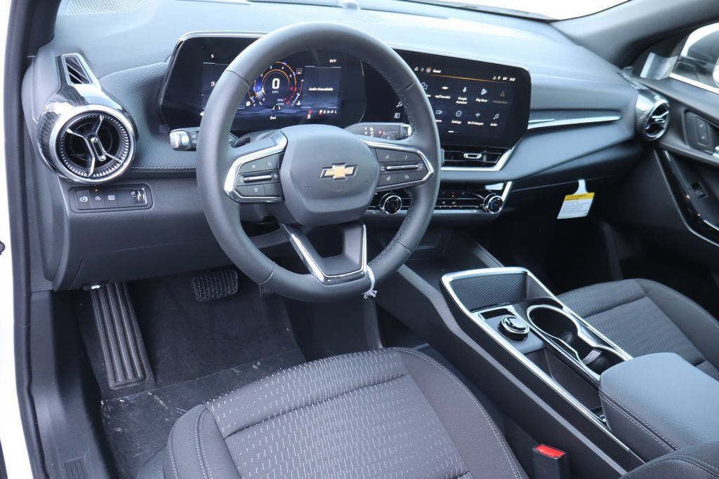 New 2027 Chevrolet Equinox LT FWD image 6