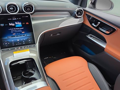 New 2026 Mercedes-Benz GLC 300 image 14