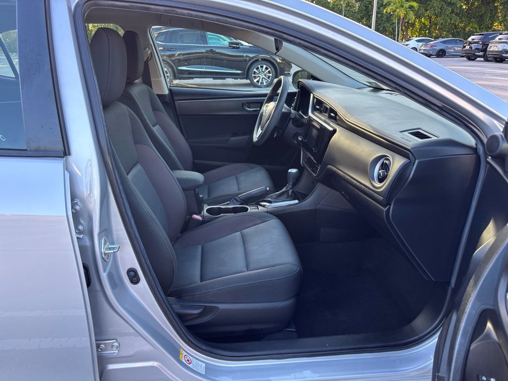 Used 2019 Toyota Corolla LE FWD image 12