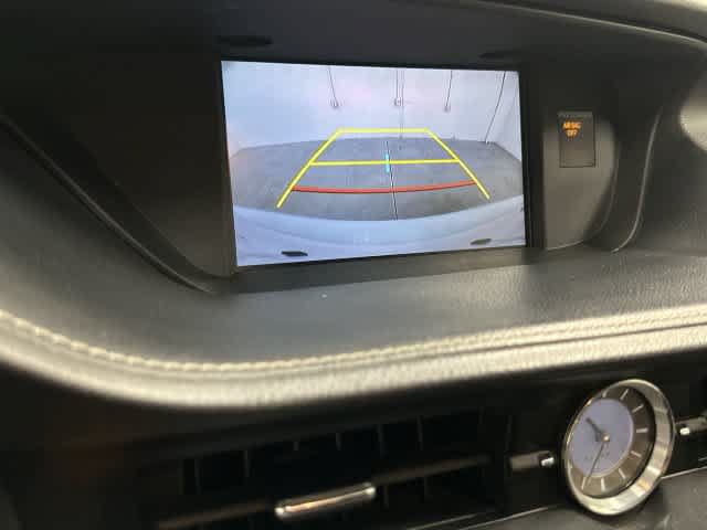 Used 2015 Lexus ES 300h w/ Navigation System Package FWD image 23
