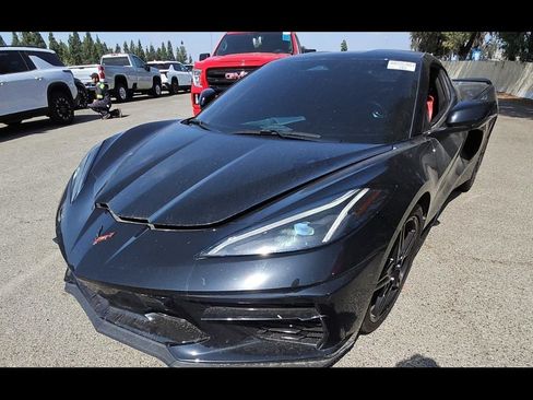 Used 2024 Chevrolet Corvette Stingray Premium Cpe w/ Z51 Performance Package RWD image 3