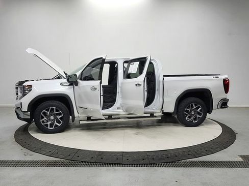 Used 2023 GMC Sierra 1500 SLT w/ SLT Premium Package AWD/4WD image 12
