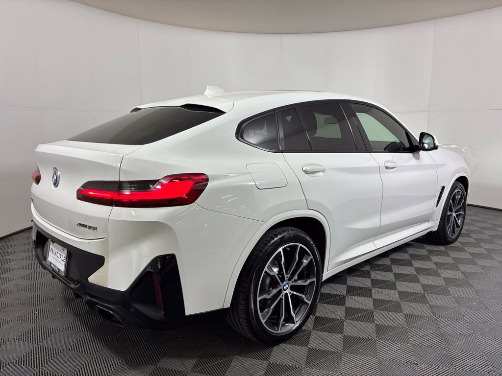Used 2022 BMW X4 xDrive30i w/ M Sport Package 2 AWD/4WD image 5