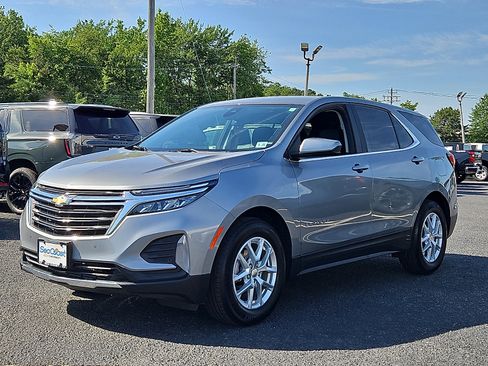 Certified 2023 Chevrolet Equinox LT FWD image 3