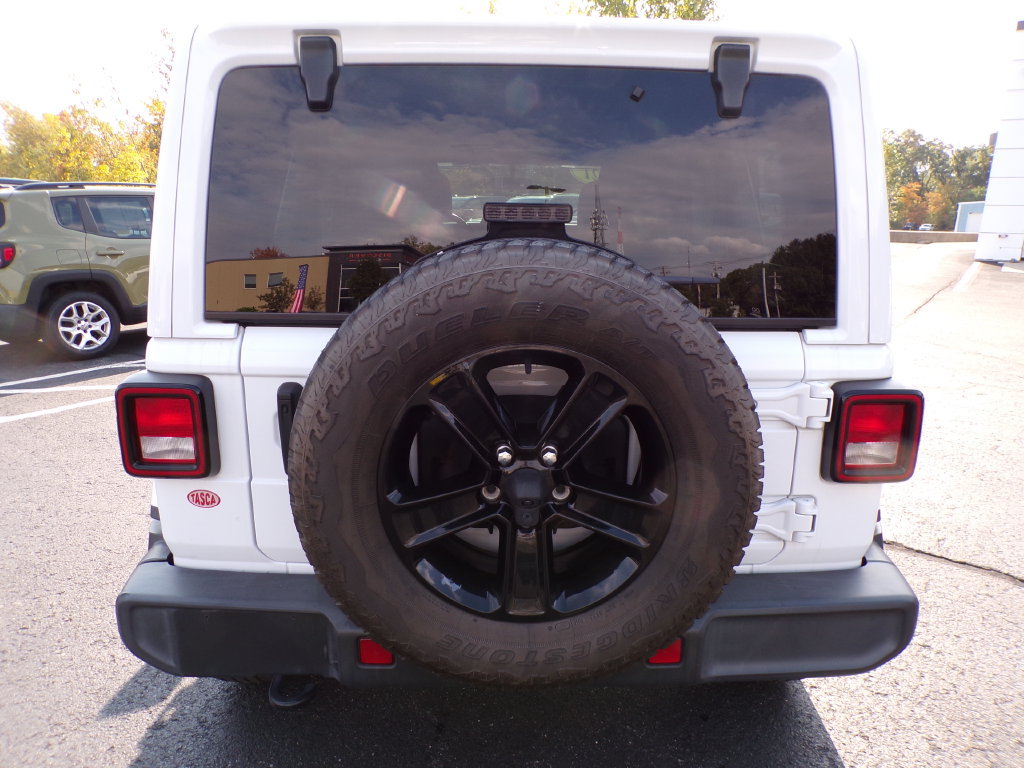 Used 2021 Jeep Wrangler Unlimited Sahara AWD/4WD image 12