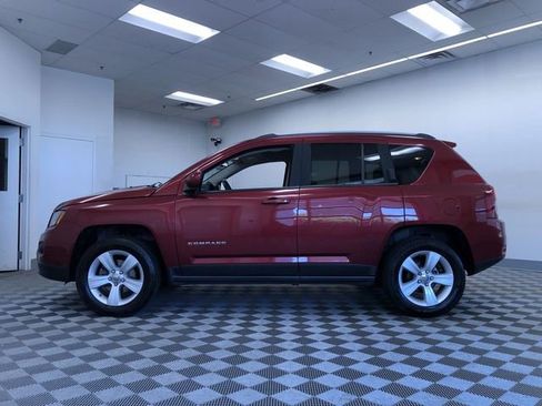 Used 2016 Jeep Compass Latitude AWD/4WD image 12
