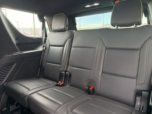 Used 2024 GMC Yukon SLT image 21