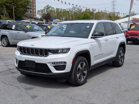 Used 2023 Jeep Grand Cherokee 4WD 4xe image 1