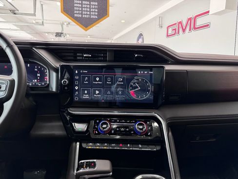Certified 2025 GMC Sierra 1500 Denali w/ Denali Reserve Package AWD/4WD image 20